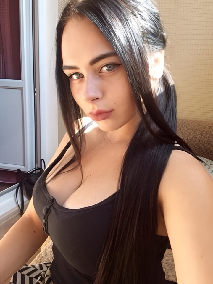 Рада привлекательная девушка из Усолье-сибирское цена от 5000 руб