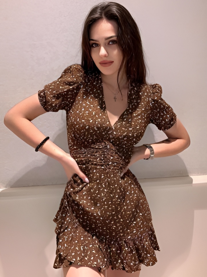 Устинья привлекательная девушка из Усолье-сибирское цена от 2000 руб